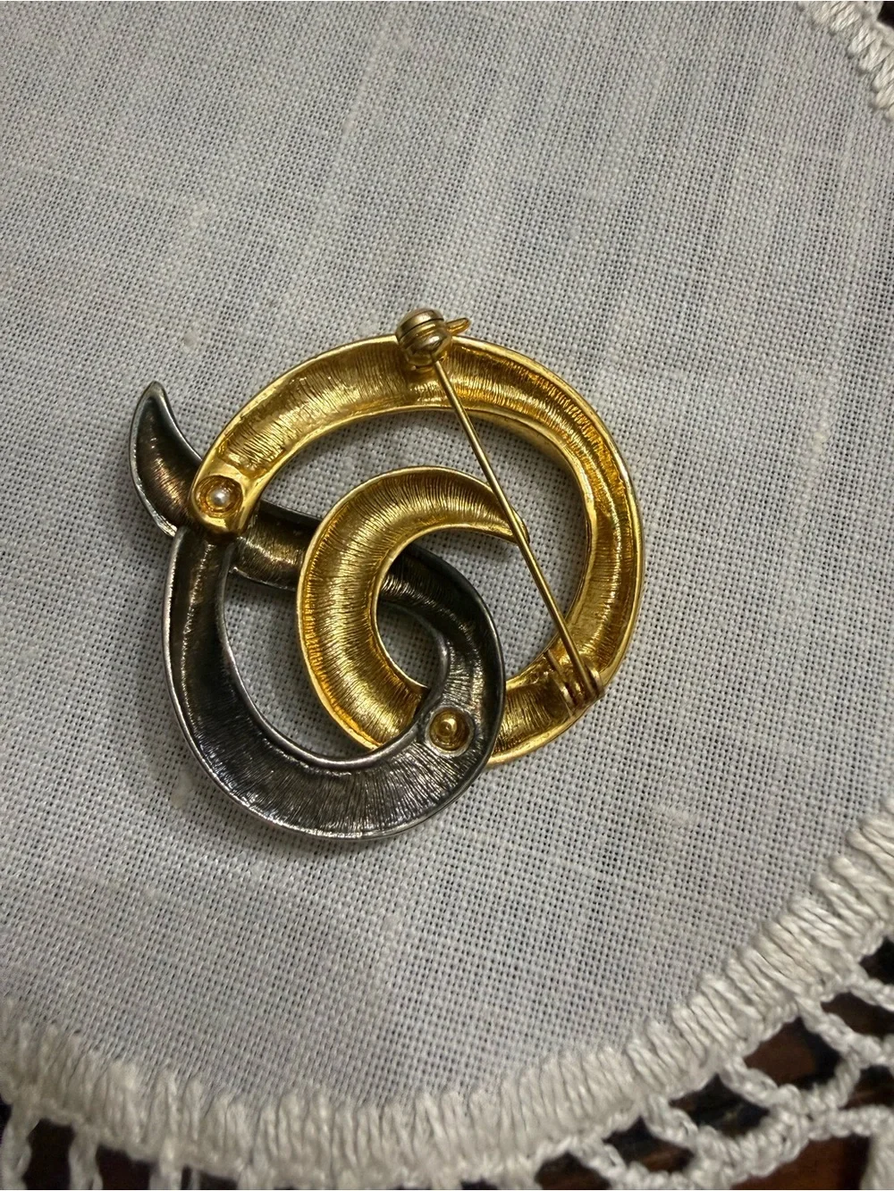 Vintage Gold and Silver Interlocking Circle Brooch